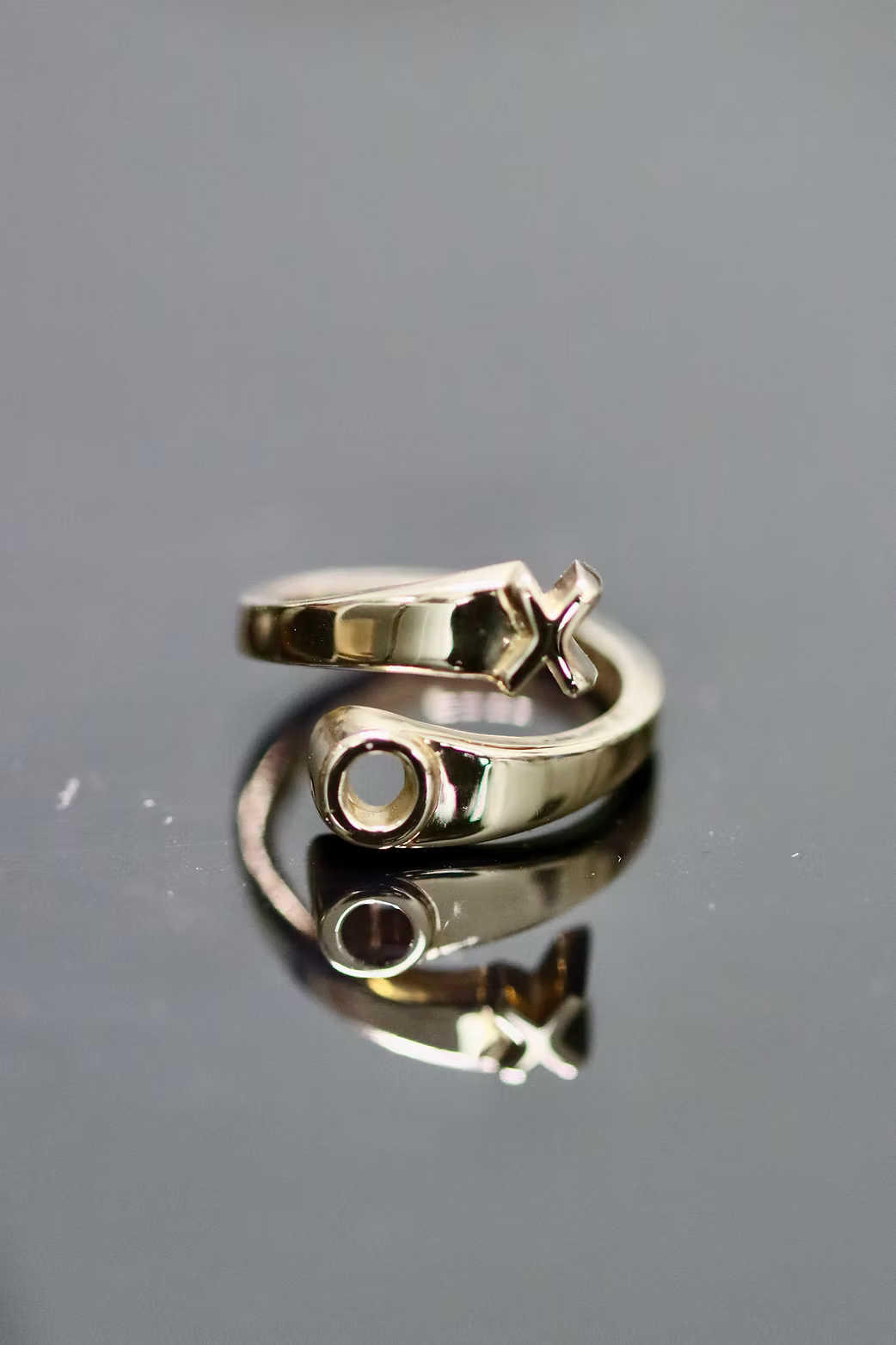 9k Gold XO Ring